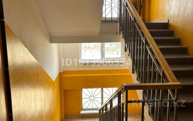 3-комнатная квартира · 84 м² · 4/5 этаж, мкр Улы Дала 26 — 15 мкр 26 дом 4 этаж за 25 млн ₸ в Таразе — фото 2