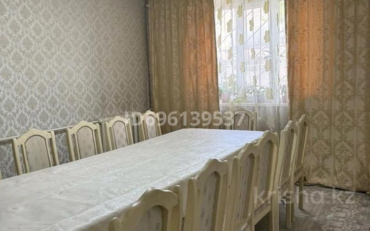 Отдельный дом · 5 комнат · 130 м² · 8 сот., Аяпова 7 — Больница магазин школа рядом за 22 млн 〒 в Жанатасе — фото 2