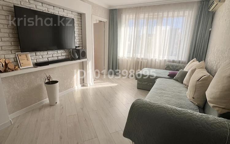 3-комнатная квартира · 65 м² · 4/5 этаж, Ауэзова 52а за 300 000 ₸ в Астане, Сарыарка р-н — фото 2