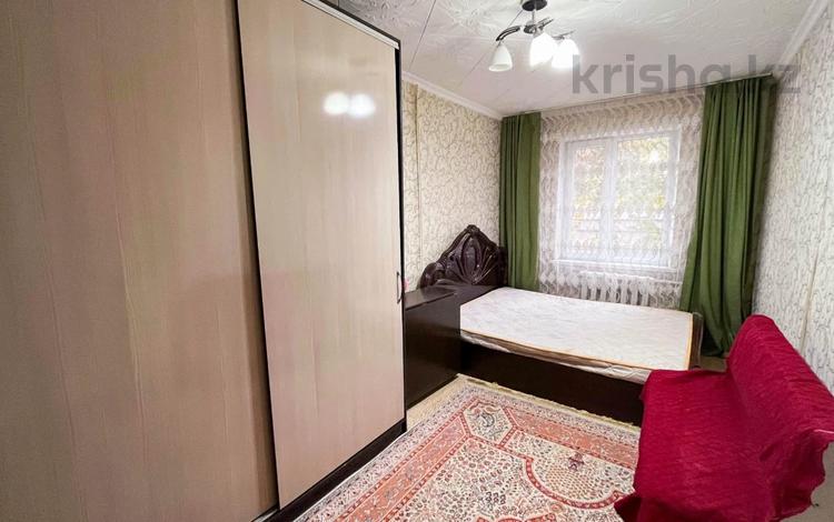 3-комнатная квартира · 60 м² · 2/5 этаж, микр 4 59 за 19 млн ₸ в Талдыкоргане — фото 2