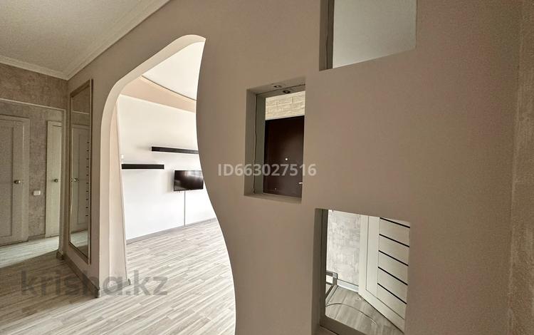 2-комнатная квартира · 50 м² · 3/9 этаж, Шакарима 38 за 250 000 ₸ в Семее — фото 23