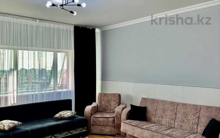 3-комнатная квартира · 110 м² · 26/38 этаж, Достык за 25 000 ₸ в Астане, Есильский р-н — фото 2
