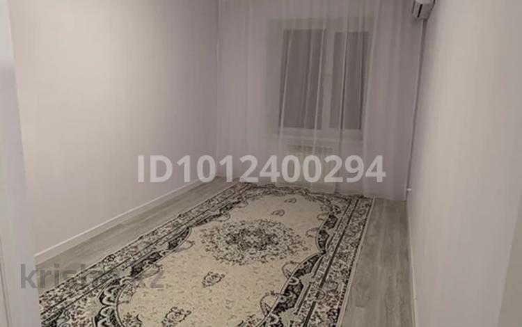 2-бөлмелі пәтер · 80 м² · 3/5 қабат, мкр Нурсая, Таумуша Жумагалиева, бағасы: 200 000 ₸ в Атырау — фото 2