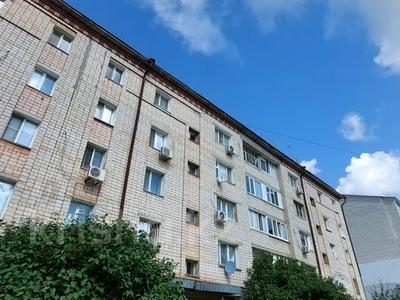 3-комнатная квартира · 64 м² · 3/5 этаж, Уразбаева 2/4 за 21 млн 〒 в Уральске