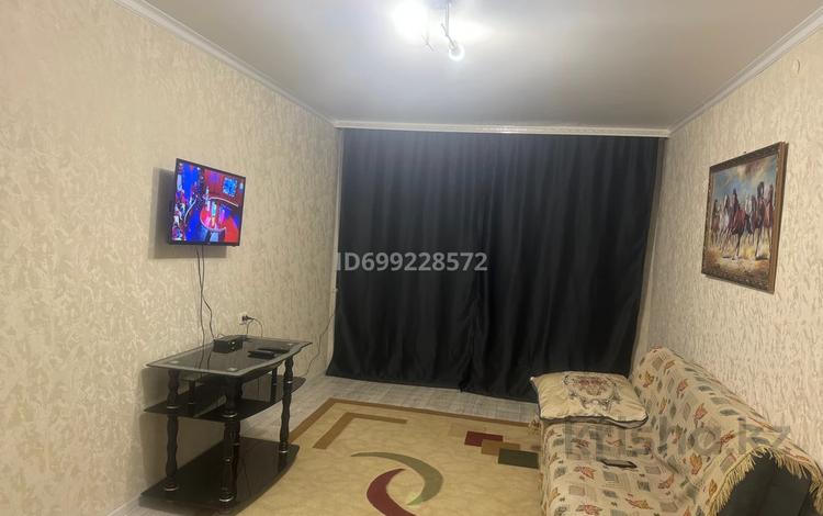 2-бөлмелі пәтер · 54 м² · 1/5 қабат, Байконурова 46, бағасы: 13 000 ₸ в Жезказгане — фото 2