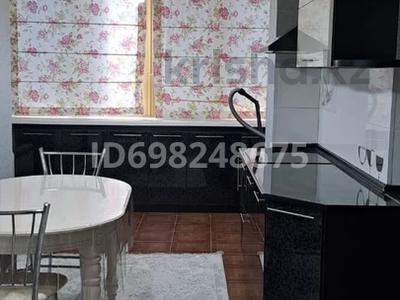 2-комнатная квартира · 80 м² · 5/17 этаж, Кунаева 91 — Кунаева Рыскулова за 250 000 〒 в Шымкенте, Аль-Фарабийский р-н