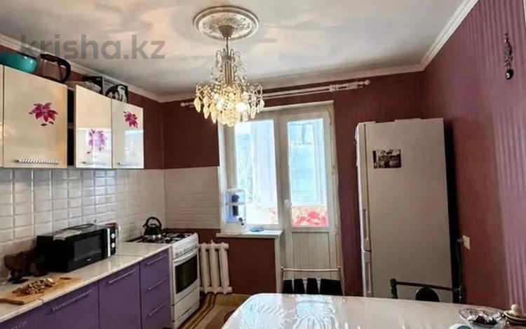 3-бөлмелі пәтер · 70 м² · 6/6 қабат, мкр 8, Братья Жубановых, бағасы: 19.5 млн ₸ в Актобе — фото 2