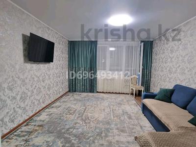Аренда квартир в Восточно-Казахстанской обл.: 3-комнатная квартира · 83 м² · 3/5 этаж, Аманжолова за 150 000 〒 3-комнатная квартира · 83 м² · 3/5 этаж, Аманжолова за 150 000 〒 в Усть-Каменогорске