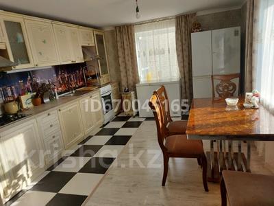 Отдельный дом · 6 комнат · 100 м² · 10 сот., Отто Шмидта 6/3 — Алем, 3 школа за 45 млн 〒 в 