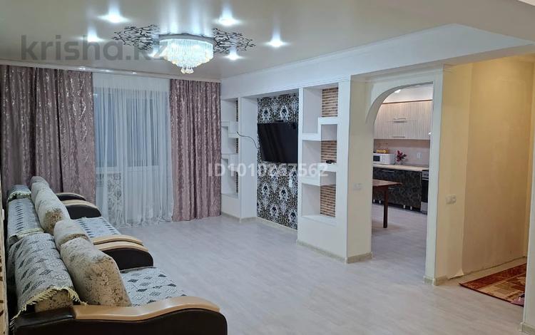 3-комнатная квартира · 92.3 м² · 2/9 этаж, Есенберлина 2/2 за 320 000 ₸ в Усть-Каменогорске — фото 6