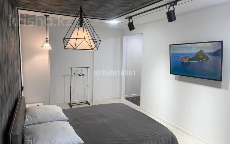 1-комнатная квартира · 30 м² · 1/5 этаж, Алашахан 20 — Базет за 3 500 ₸ в Жезказгане — фото 2