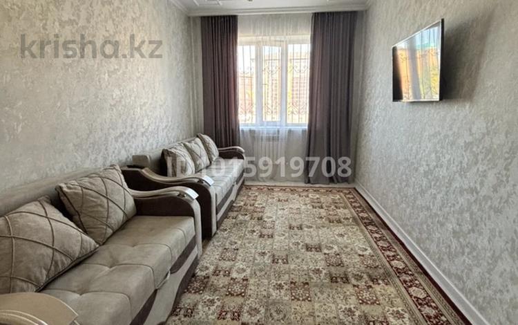 2-комнатная квартира · 60 м² · 1/5 этаж, мкр Юго-Восток, Муканова 51/8 за 250 000 ₸ в Караганде, Казыбек би р-н — фото 2