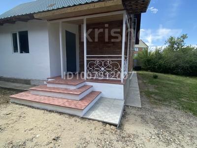 Отдельный дом · 4 комнаты · 100 м² · 10 сот., Жакыпбек Малдыбаев за 33.9 млн 〒 в Усть-Каменогорске
