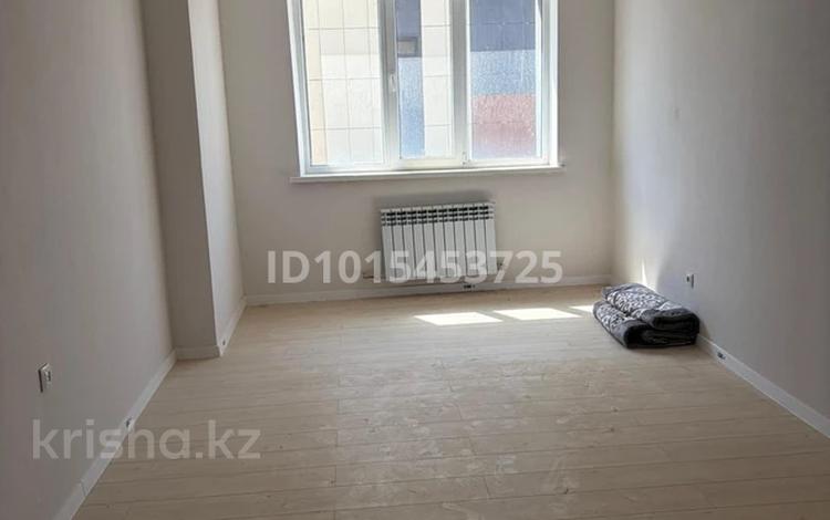 2-комнатная квартира · 56.5 м² · 4/5 этаж, мкр Бозарык 688/9 за 100 000 ₸ в Шымкенте, Абайский р-н — фото 2