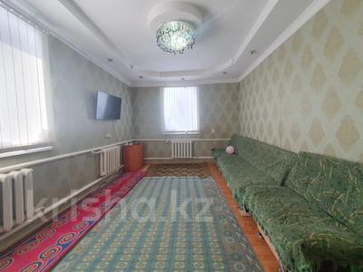 Отдельный дом • 4 комнаты • 63.2 м² • 6 сот., Абая — Азербаева за 14 млн 〒 в Темиртау