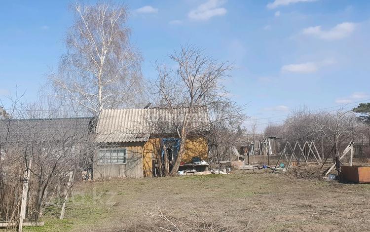 Дача · 2 комнаты · 20 м² · 6 сот., Семипалатинская 5 — Угол аллея Сливовая за 2.3 млн ₸ в Павлодаре — фото 13