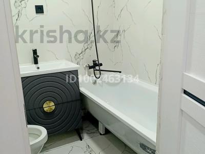 1-комнатная квартира · 40 м² · 1/5 этаж, мкр Кунаева за 150 000 〒 в Уральске