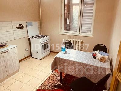1-комнатная квартира · 50 м² · 3/10 этаж, мкр Аксай-5 1 — Момышулы Жубанова за 230 000 ₸ в Алматы, Ауэзовский р-н