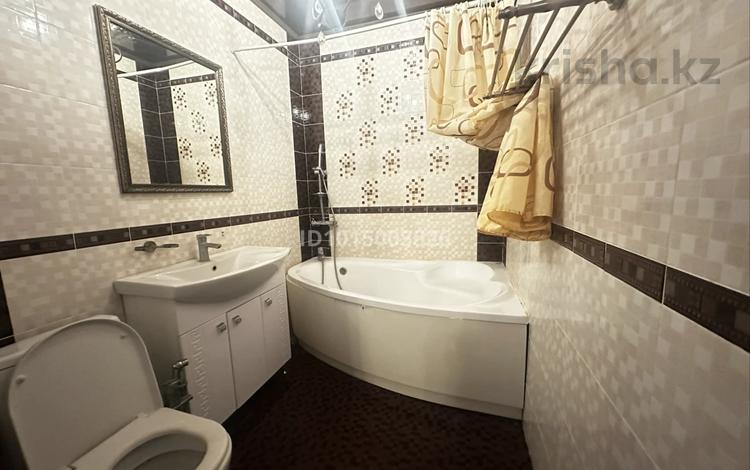 2-комнатная квартира · 87 м² · 5/5 этаж, мкр. Алтын орда 8 за 250 000 ₸ в Актобе — фото 2