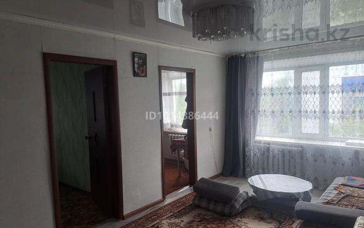 4-бөлмелі пәтер · 61.8 м² · 5/5 қабат, 3 7 — Рядом с хлебозаводом, бағасы: 12 млн ₸ в Лисаковске — фото 2