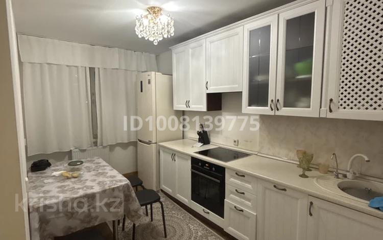 2-комнатная квартира · 60 м² · 2/5 этаж, Болекпаева 13 за 250 000 ₸ в Астане, Сарайшык р-н — фото 2