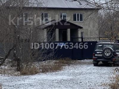 Отдельный дом · 5 комнат · 150 м² · 10 сот., мкр Михайловка , Коцюбинского 21 а за 75 млн 〒 в Караганде, Казыбек би р-н