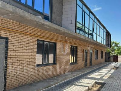 5-комнатная квартира · 158 м² · 1/2 этаж, лазурная за 37 млн 〒 в Уральске