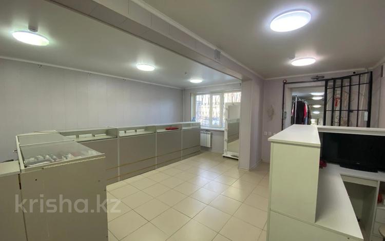 Кеңселер, дүкендер мен бутиктер · 100 м², бағасы: 35 млн ₸ в Темиртау — фото 2