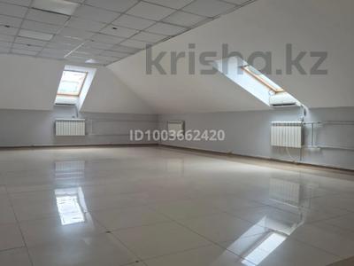 Свободное назначение, офисы, склады, фитнес и спорт, кабинеты и рабочие места, студии · 250 м² за 700 000 〒 в Актобе, мкр Жилгородок
