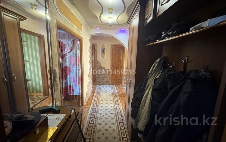 4-бөлмелі пәтер · 93 м² · 2/5 қабат, Камзина 14 — КБ/КМ/кранштат, бағасы: 24 млн ₸ в Аксу — фото 2