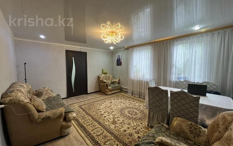 Отдельный дом · 2 комнаты · 46.4 м² · 9 сот., Юмашева 2 за 25 млн 〒 в Семее — фото 2