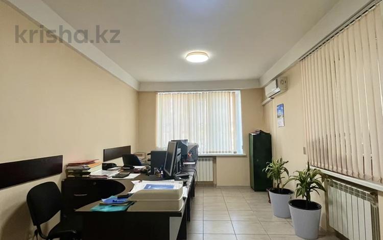 2-бөлмелі пәтер · 42.5 м² · 2/5 қабат, Бейбитшилик — Сейфуллина, бағасы: 21 млн ₸ в Астане, Сарыарка р-н — фото 2