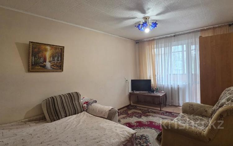 1-комнатная квартира · 33.5 м² · 4/9 этаж, пр. Металлургов за 7.5 млн ₸ в Темиртау — фото 2