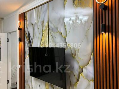 2-бөлмелі пәтер · 49 м² · 1/4 қабат, Қадырғали Жалайыри даңғылы ұлан 17 — Жастар парктың қарсы, бағасы: 180 000 ₸ в Талдыкоргане, военный городок Улан