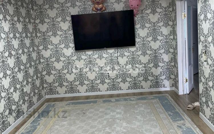 3-комнатная квартира · 80 м² · 4/5 этаж, мкр. Алтын орда 22 — Тауелсиздик 22 1 за 250 000 ₸ в Актобе — фото 2