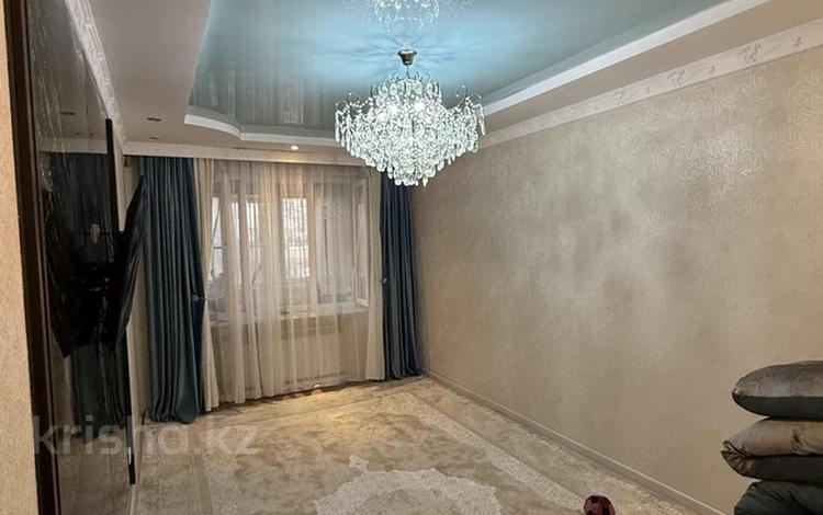 3-комнатная квартира · 70 м² · 1/5 этаж, 26-й мкр 13 за 20 млн ₸ в Актау — фото 2