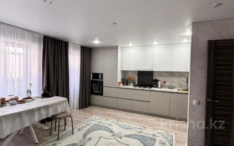4-бөлмелі пәтер · 77.1 м² · 2/5 қабат, каирбекова 399, бағасы: 38 млн ₸ в Костанае — фото 2