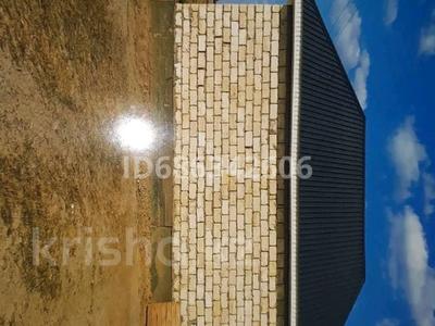 Отдельный дом · 2 комнаты · 58 м² · 8 сот., пгт Балыкши за 7.5 млн 〒 в Атырау