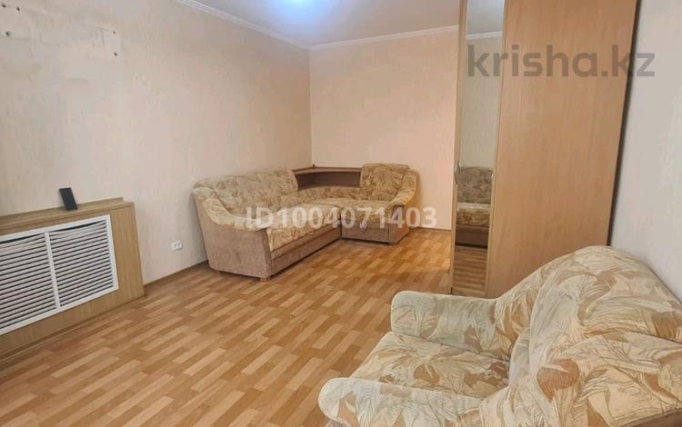 1-бөлмелі пәтер · 35 м² · 4/5 қабат, 22-й мкр 29, бағасы: ~ 8 млн ₸ в Актау — фото 2