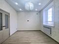 2-бөлмелі пәтер · 71.7 м² · 8/9 қабат, Достык 68 — 10 микрорайон, бағасы: 28 млн ₸ в Уральске — фото 7