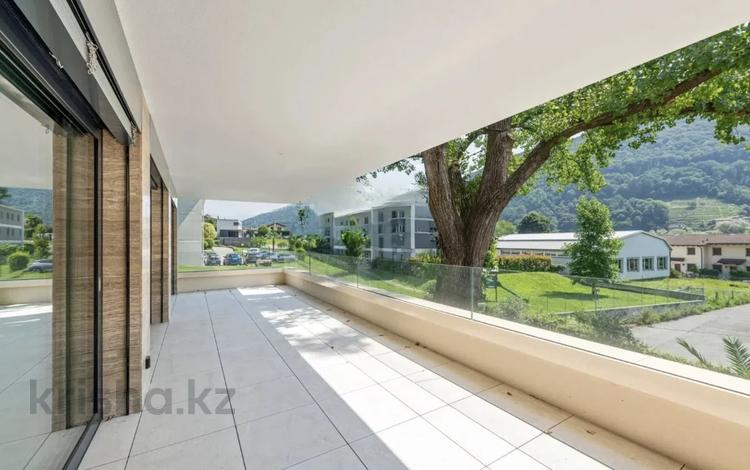 3-комнатная квартира · 132 м², Виа Фола, Лугано за ~ 429.4 млн ₸ — фото 2