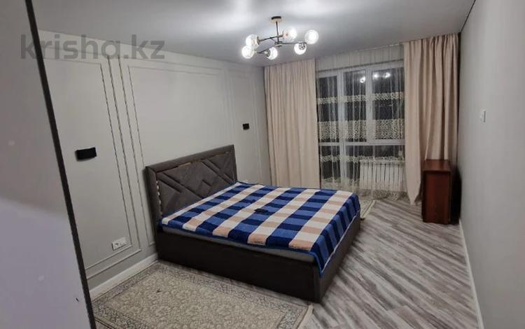 2-комнатная квартира, 78 м², 7/10 этаж, мкр Шугыла, алтын орда 6