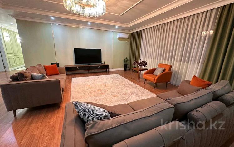 5-комнатная квартира, 250 м², 10/25 этаж, Кошкарбаева 8 за 170 млн 〒 в Астане, Алматы р-н — фото 2