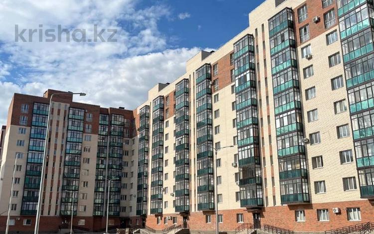 1-комнатная квартира, 48 м², 10/10 этаж, мкр Юго-Восток, Букетова 60/2 за 15.5 млн 〒 в Караганде, Казыбек би р-н — фото 2