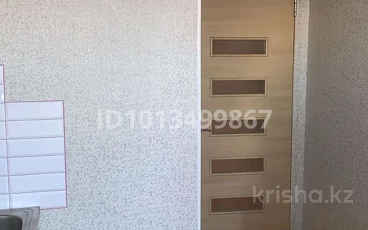 1-комнатная квартира · 38 м² · 3/5 этаж, мкр 8, Гришина 72/1 за 100 000 ₸ в Актобе — фото 3