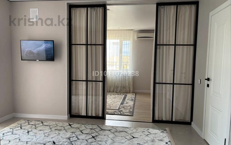 1-бөлмелі пәтер · 50 м² · 4/5 қабат, 15-ш/а. 26, бағасы: 13 000 ₸ в Актау, 15-й мкр — фото 18