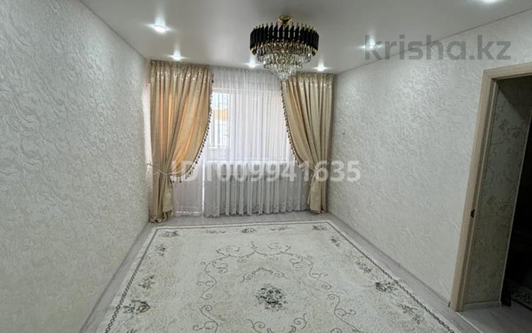 3-комнатная квартира · 59 м² · 4/4 этаж, Самал 30 за 12.5 млн 〒 в Жанаозен — фото 2