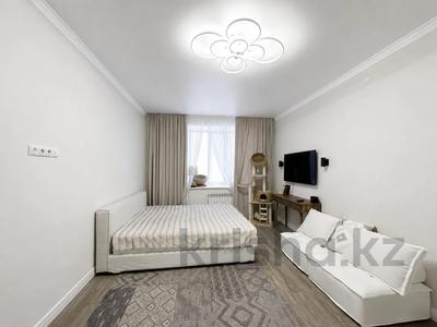 2-комнатная квартира · 85 м² · 3/5 этаж, Камзина 41/1 за 49 млн ₸ в Павлодаре