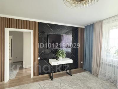 4-бөлмелі пәтер · 79.9 м² · 5/5 қабат, Мкр. Степной-3 4, бағасы: 33 млн ₸ в Караганде