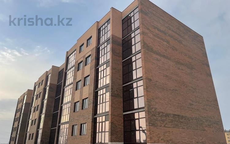 2-бөлмелі пәтер · 75.2 м² · 5/5 қабат, Алтын орда ш/а., бағасы: 17 млн ₸ в Актобе, мкр. Алтын орда — фото 9